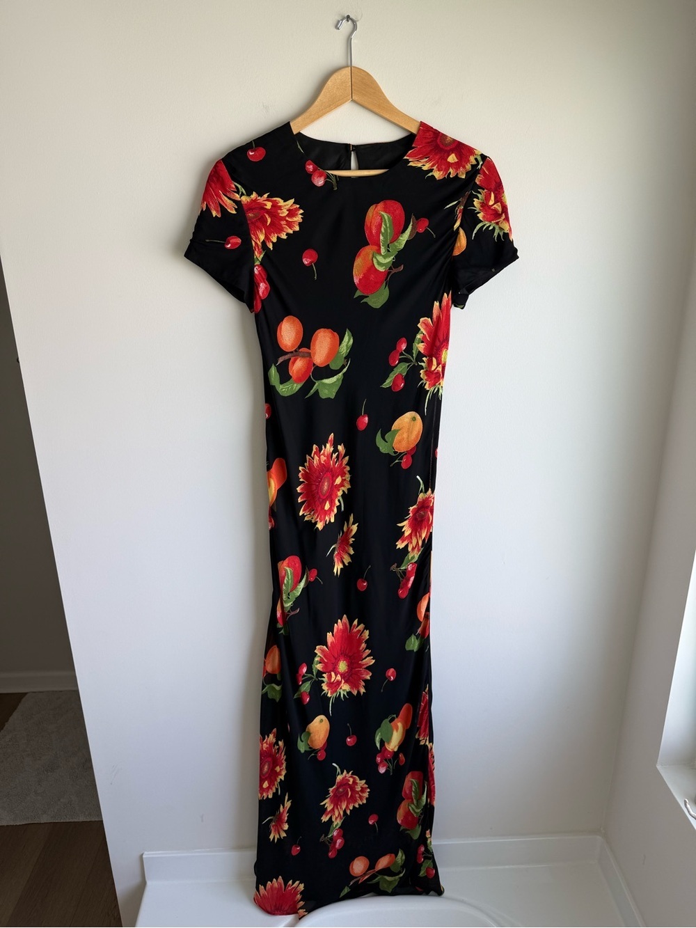Vintage Joseph Ribkoff Fruit Floral Maxi Dress Size 8 - Picture 2 of 9